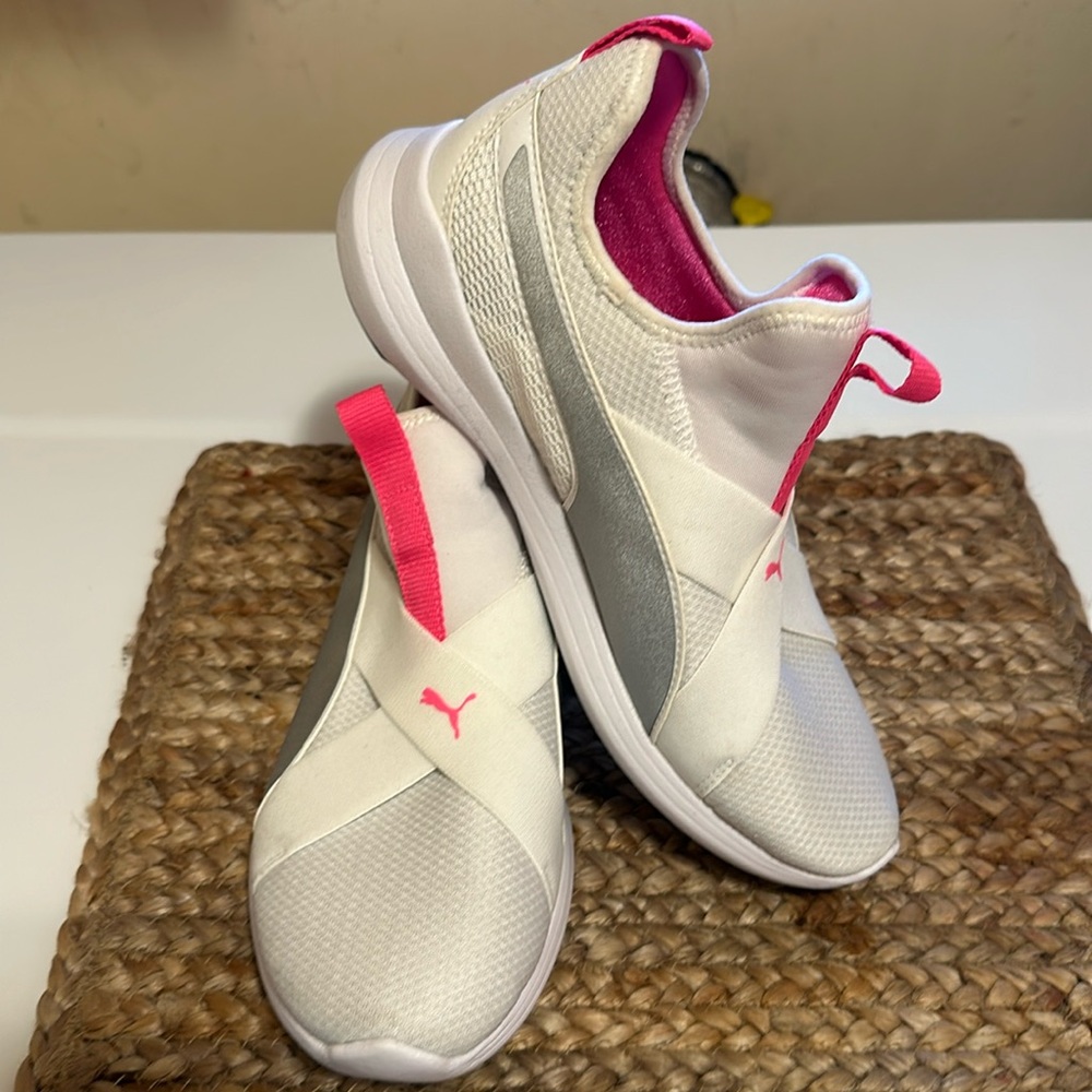 Women Puma Shoes